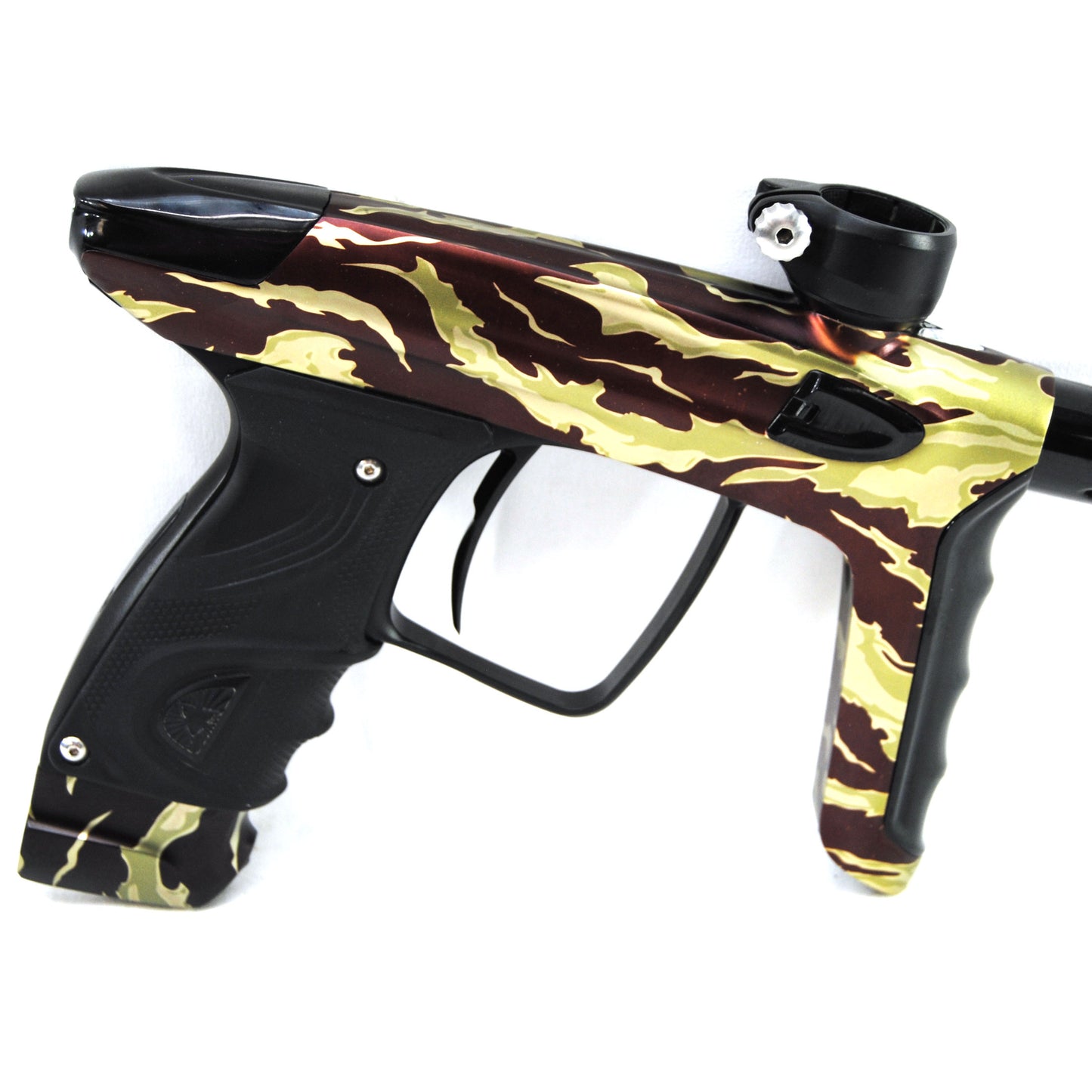 Used DLX Luxe TM40 w/ Mech Frame - Tiger Camo