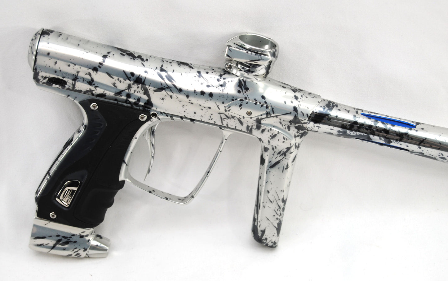 Used Shocker RSX Paintball Gun Bundle - Winter