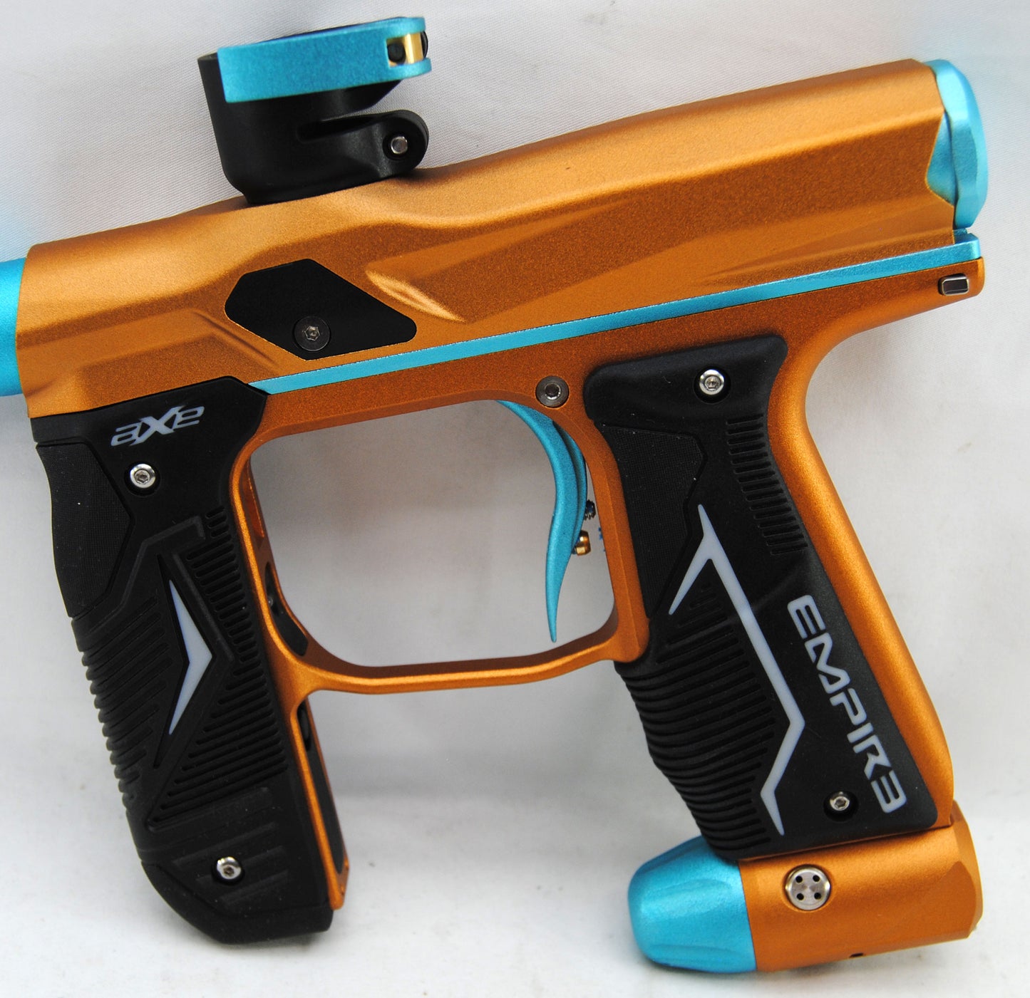 Used Empire Axe 2.0 Paintball Marker - Orange/Aqua