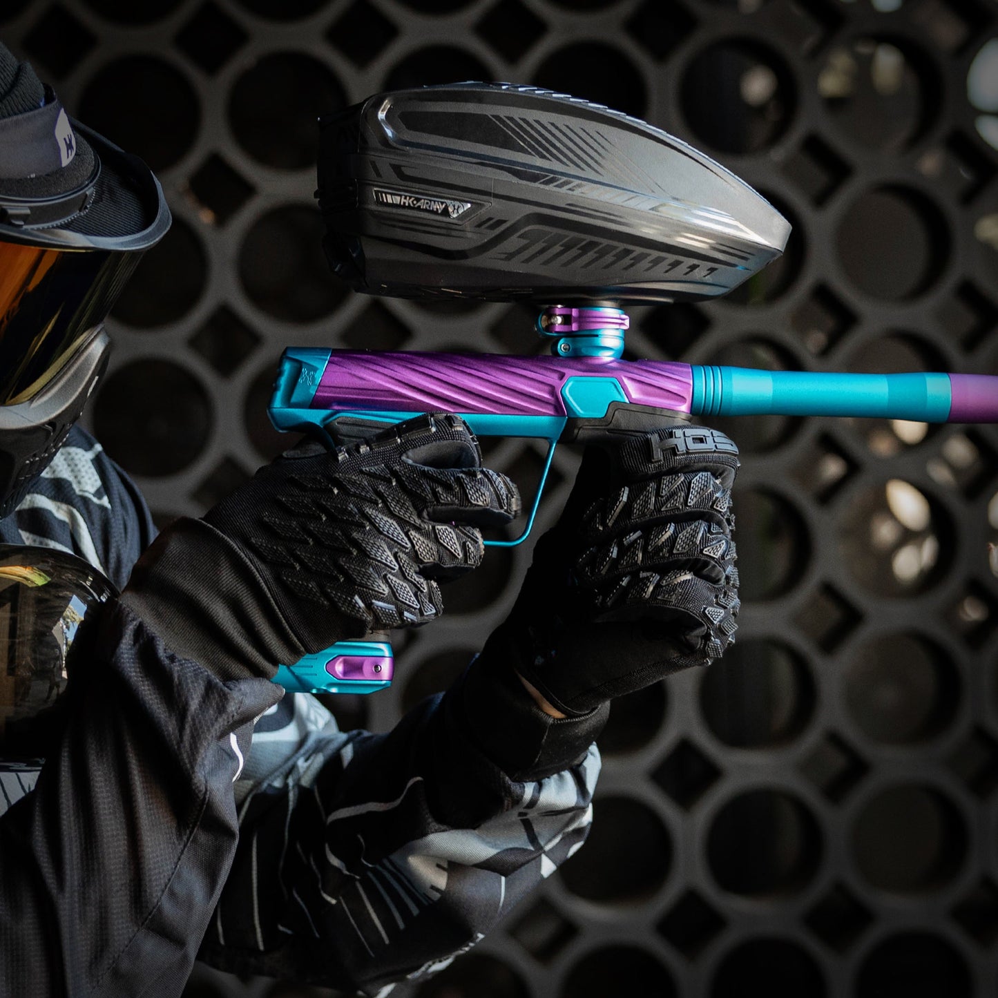 HK Orbit 180R - Amped