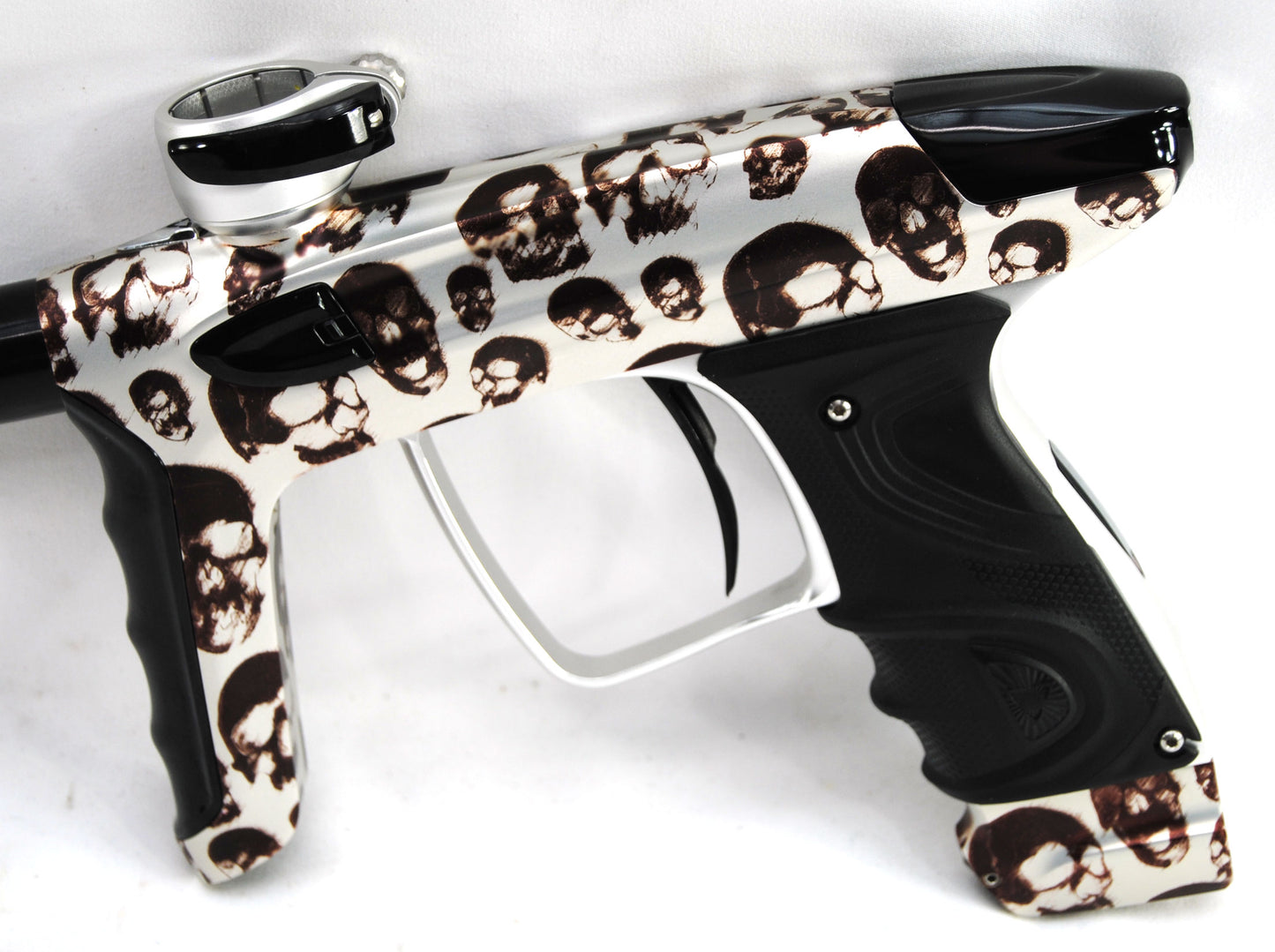 Used DLX Luxe TM40 - Skulls