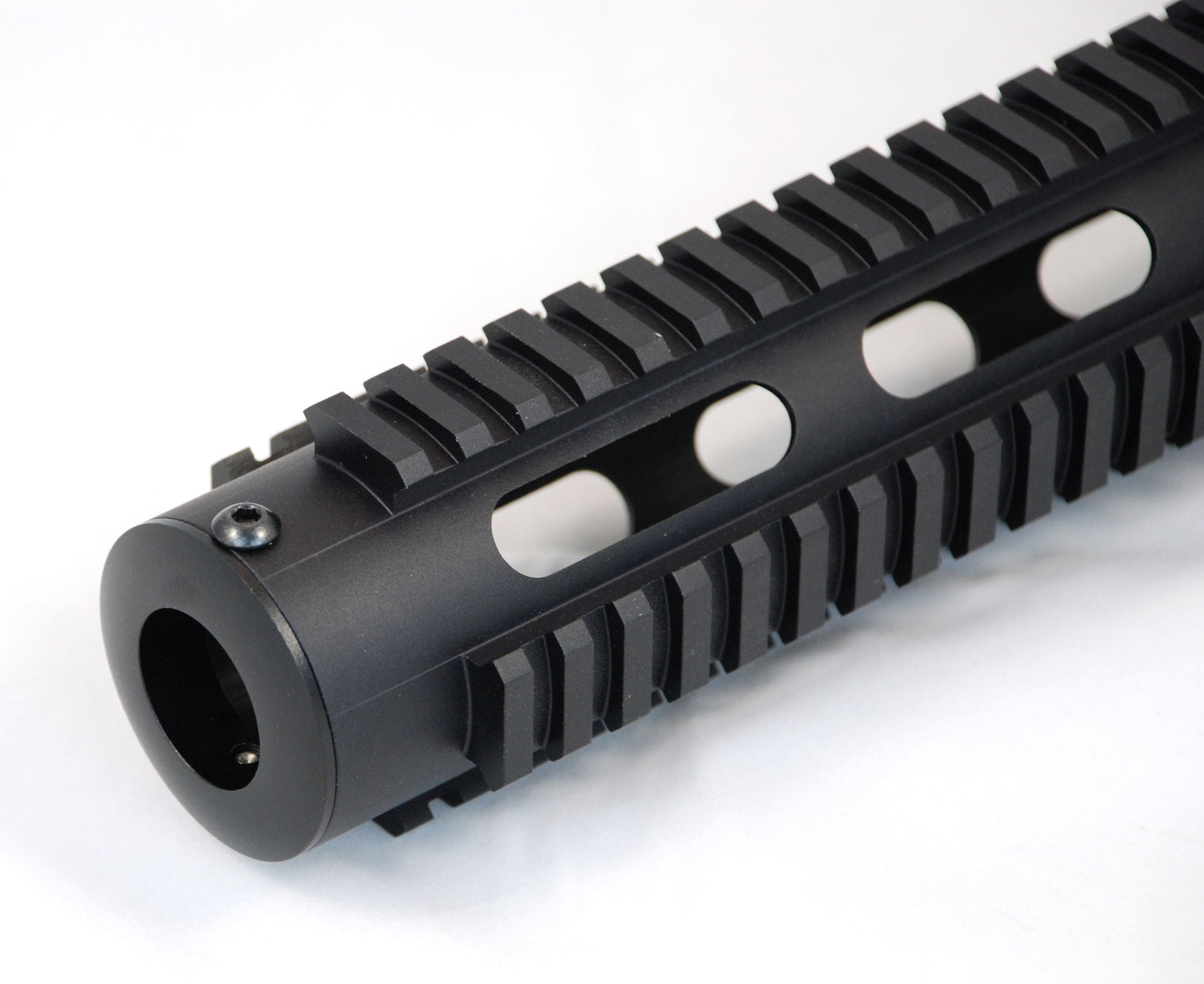 Universal Aluminum Shroud with Weaver Rails - fits 1" OD barrel - 13" - 3Skull